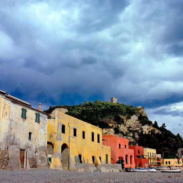 V2-1982-VARIGOTTI-BORGO-VECCHIO-NUVOLE-FOTOSTUDIOLOVISOLO